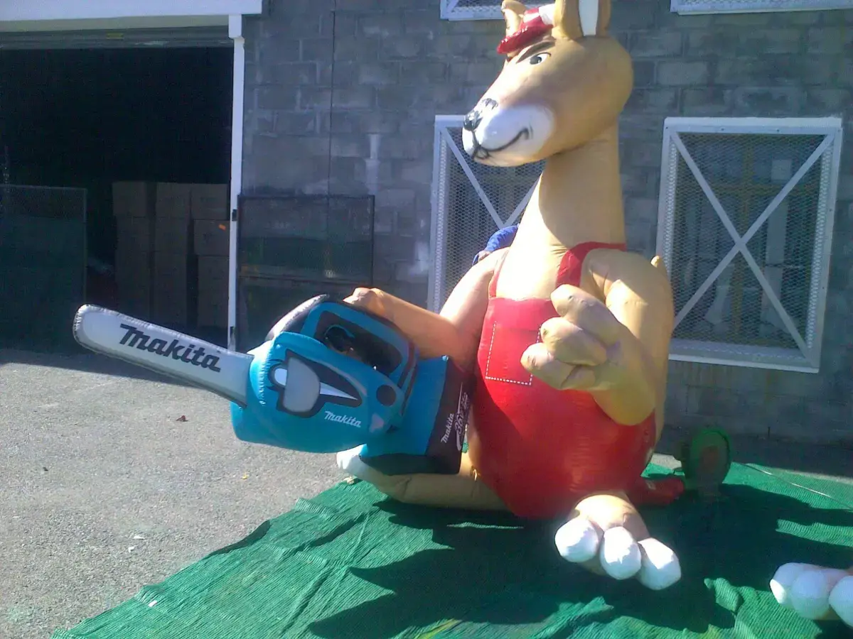 advertising-custom-mascot-inflatable