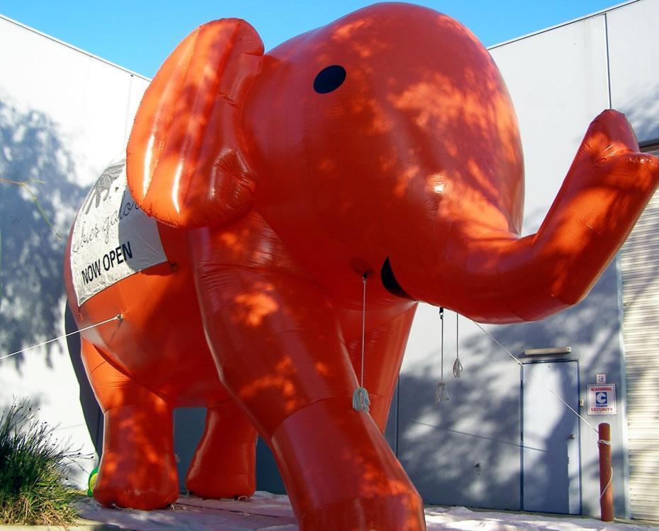 baby-elephant-inflatable