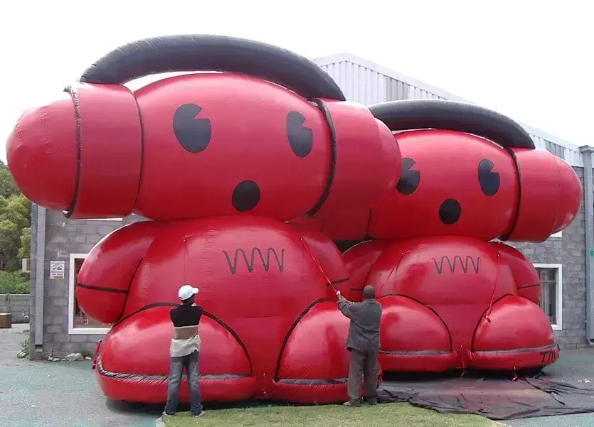 custom-mascot-character-inflatable