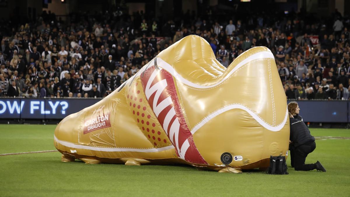 giant-boot-inflatable