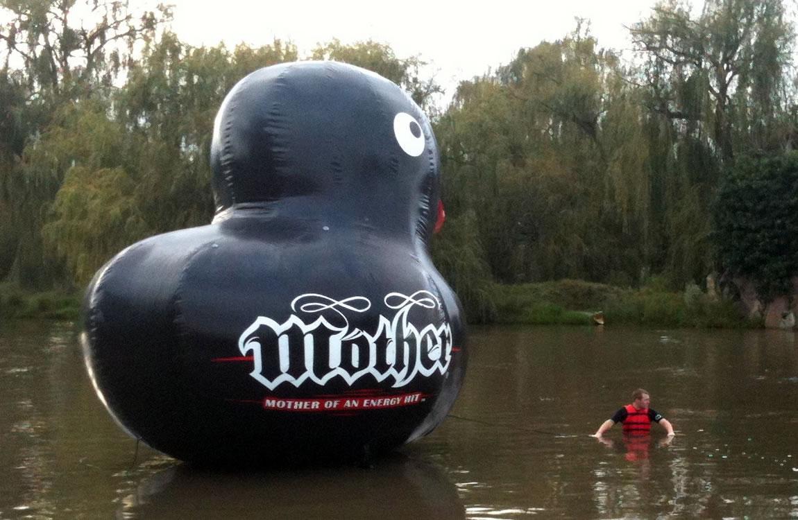 giant-duck-inflatable