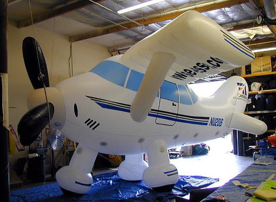 helicopter-replica-inflatable