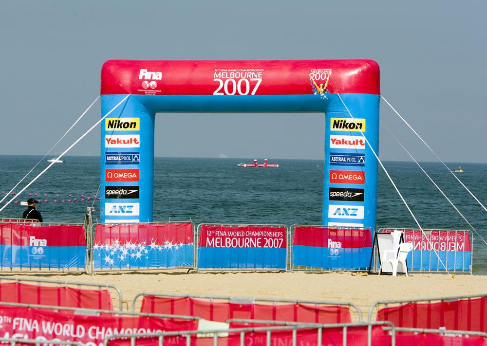 giant-custom-event-arch