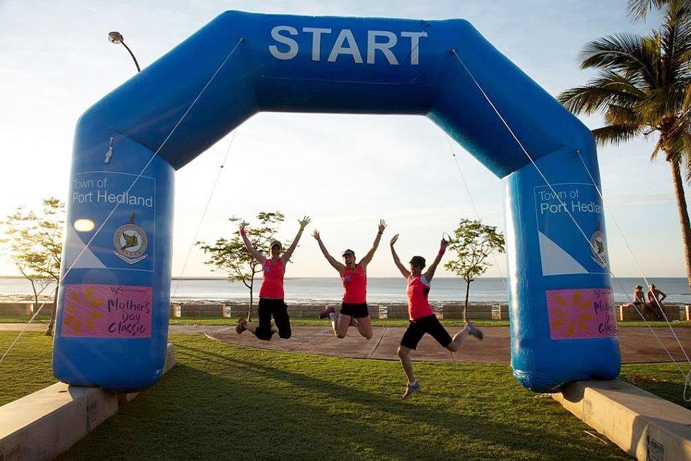 outdoor-event-arch