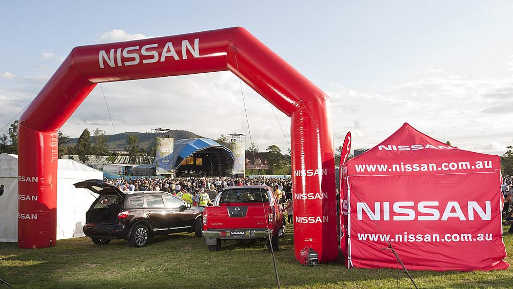 Nissan-arch-entry-gate