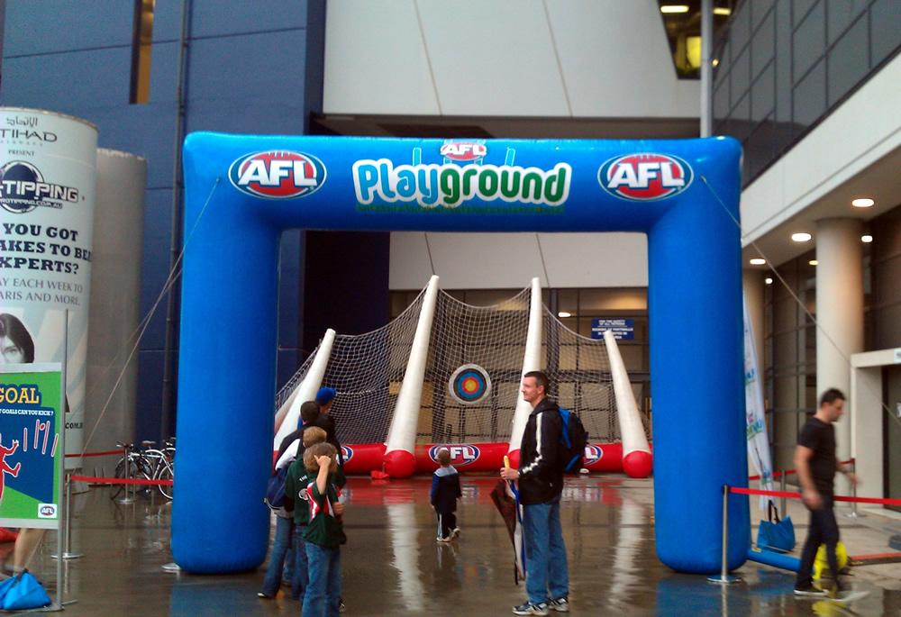 square-promotional-inflatable-arch