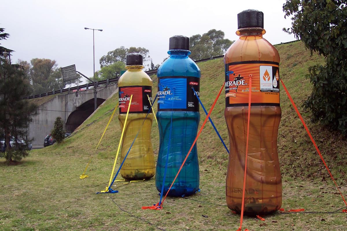 branding-bottle-inflatable