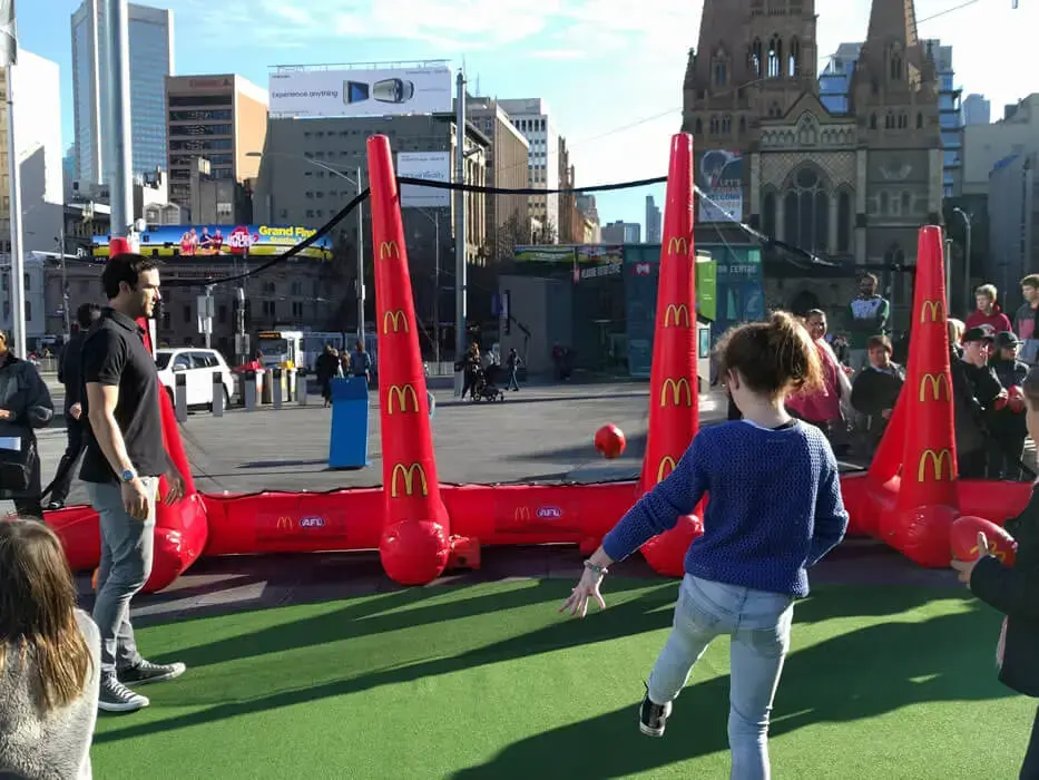 rugby-kick-arena-inflatable